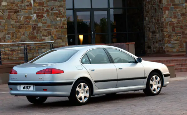 PEUGEOT 607 (Пежо 607)